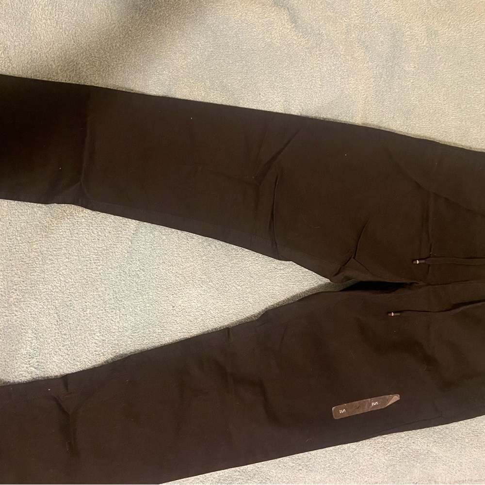 Black men’s Tommy Hilfiger dress pants size small